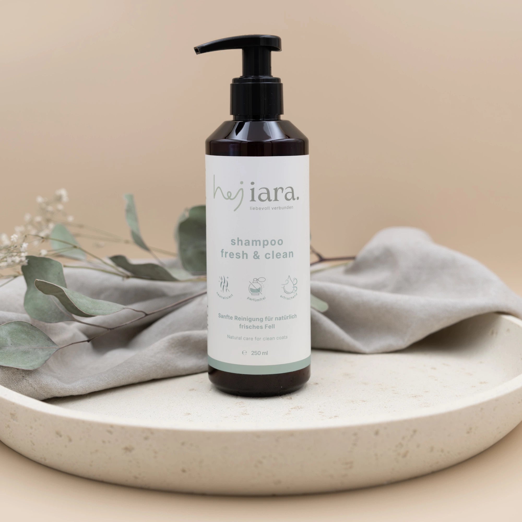 Natürliches geruchsneutralisierendes Hundeshampoo in 250 ml Flasche