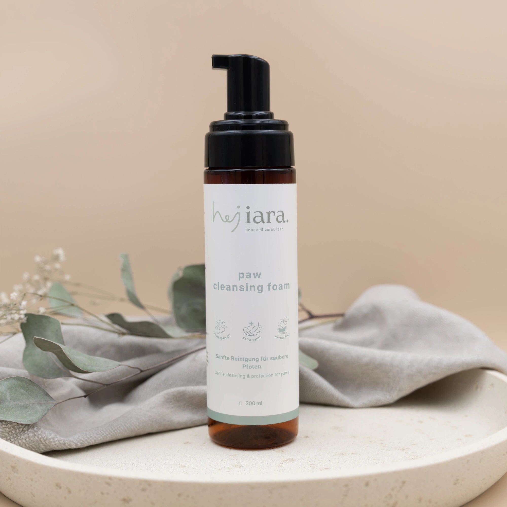 Natürlicher Pfotenschaum für Hunde in 200ml Flasche ohne Deckel